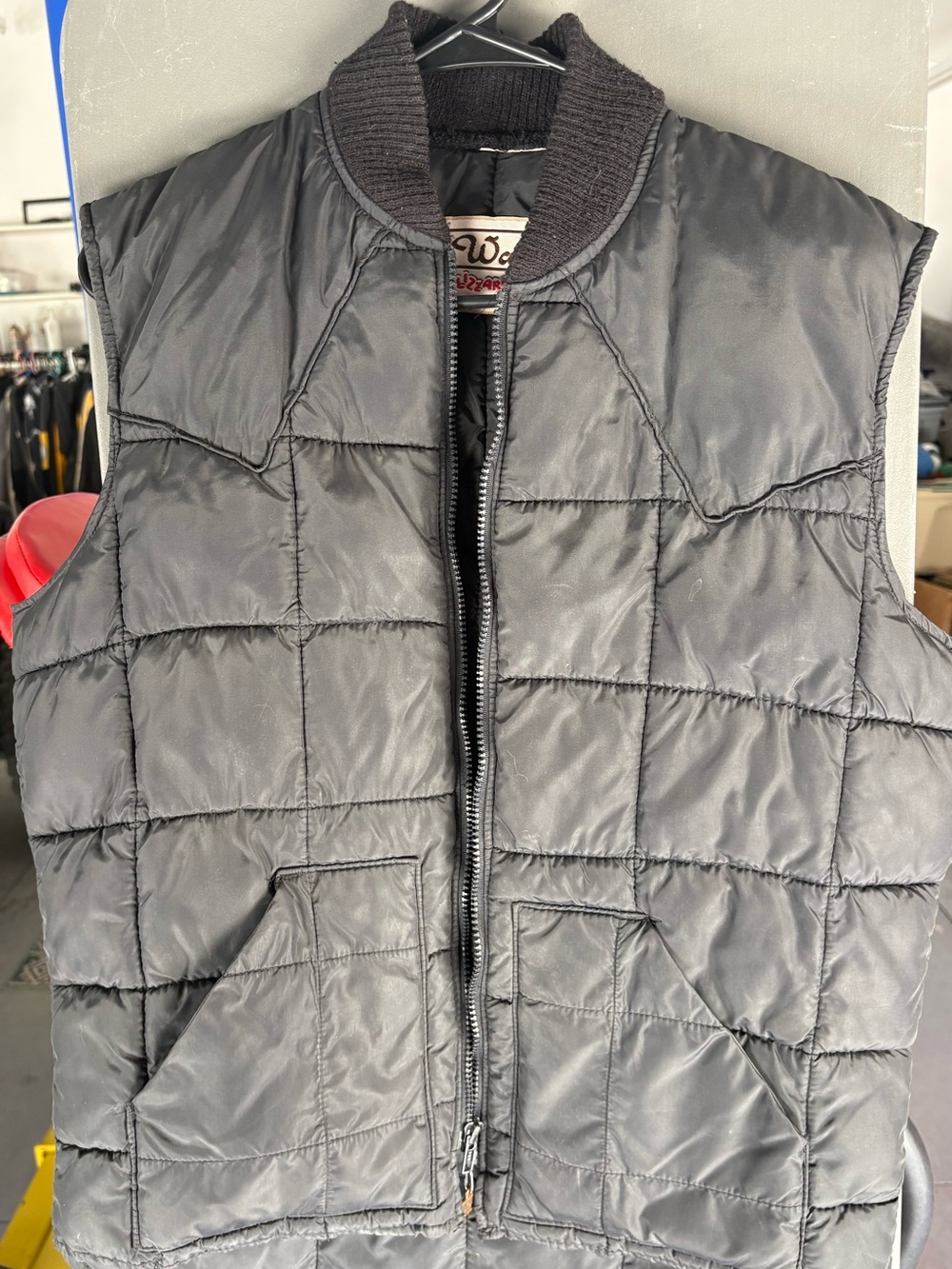 vintage 80’s Walls Blizzard-Pruf black quilted insulated vest sz M-L